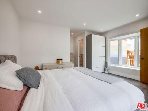 20281 Bancroft Circle, Huntington Beach, CA