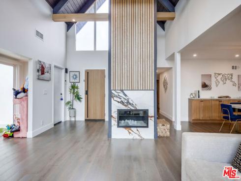 20281 Bancroft Circle, Huntington Beach, CA