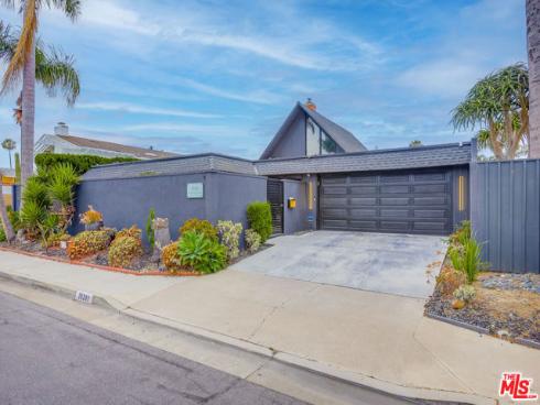 20281 Bancroft Circle, Huntington Beach, CA