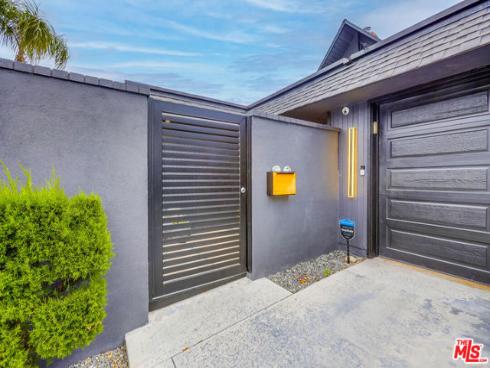 20281 Bancroft Circle, Huntington Beach, CA