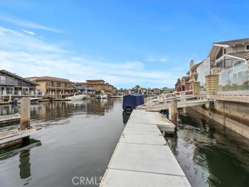 4062 Figaro Circle, Huntington Beach, CA