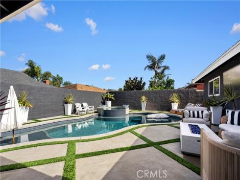 20672 Kelvin Lane, Huntington Beach, CA