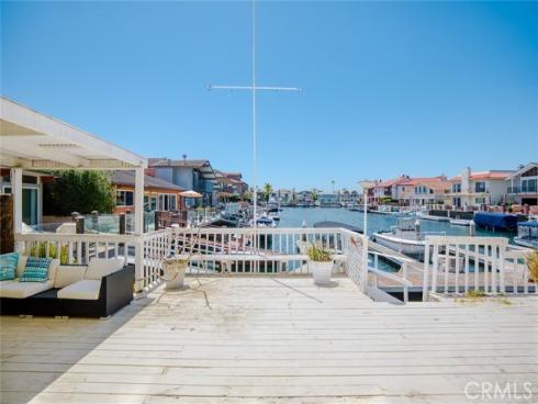 16781 Edgewater Lane, Huntington Beach, CA