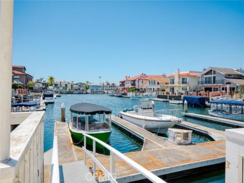 16781 Edgewater Lane, Huntington Beach, CA