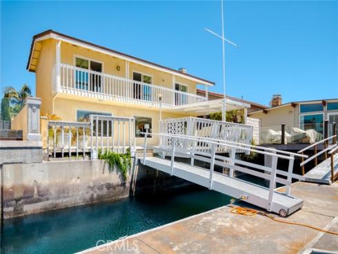 16781 Edgewater Lane, Huntington Beach, CA