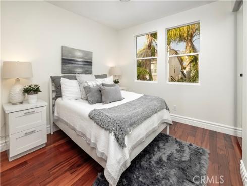 19084 Redford Lane, Huntington Beach, CA