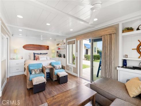 711 Pacific Coast 109 , Huntington Beach, CA