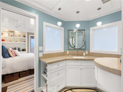 711 Pacific Coast 109 , Huntington Beach, CA