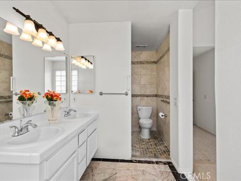 19025 Windridge Lane, Huntington Beach, CA