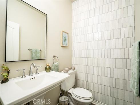 7294 Arcadia Drive, Huntington Beach, CA