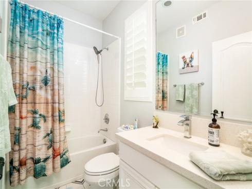 7294 Arcadia Drive, Huntington Beach, CA