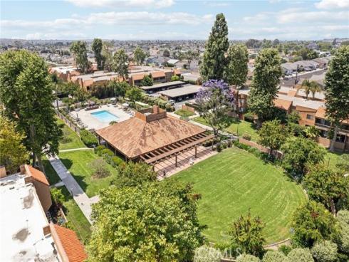 6600 Warner 144 Avenue, Huntington Beach, CA