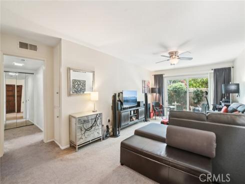 6600 Warner 144 Avenue, Huntington Beach, CA