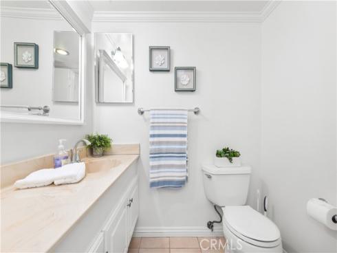 9705 Port Royal Circle, Huntington Beach, CA