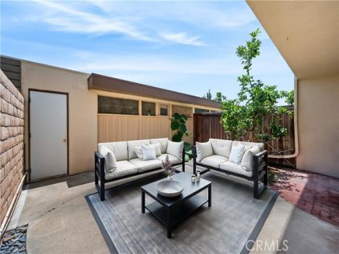 9705 Port Royal Circle, Huntington Beach, CA