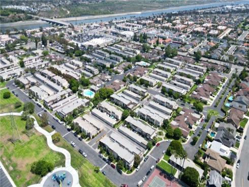 9705 Port Royal Circle, Huntington Beach, CA