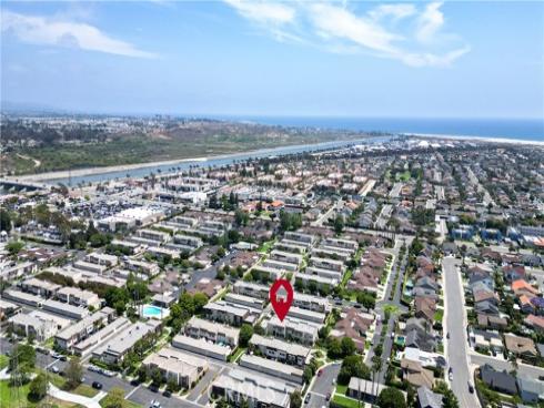 9705 Port Royal Circle, Huntington Beach, CA