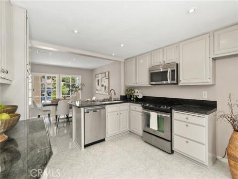 8405 Sweetwater Circle, Huntington Beach, CA