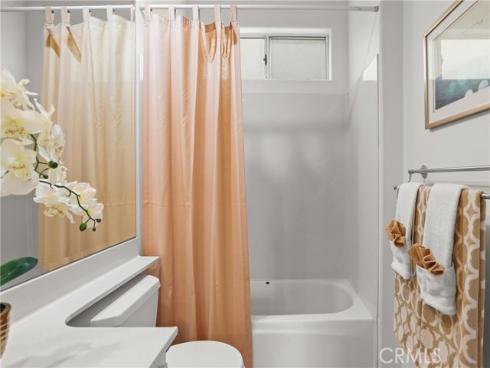 16778  Bayview  B  Drive, Huntington Beach, CA