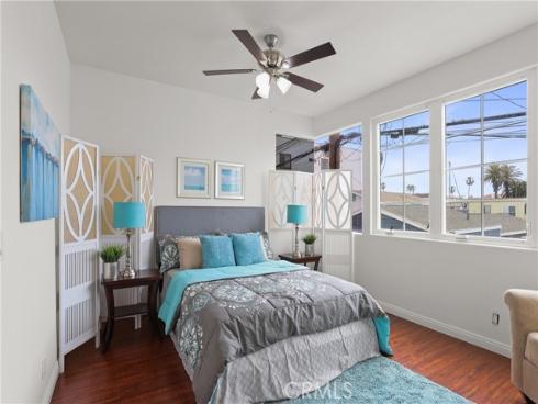 16778  Bayview  B  Drive, Huntington Beach, CA