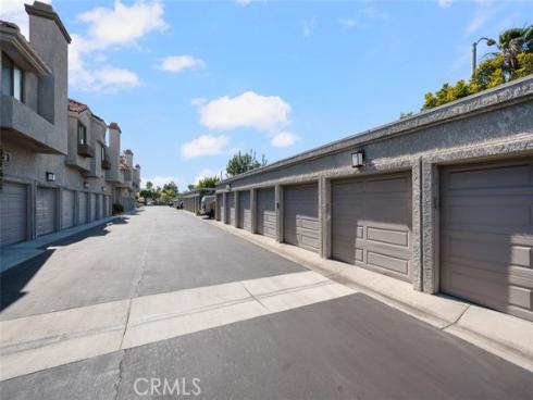 4822  Tiara  104  Drive, Huntington Beach, CA