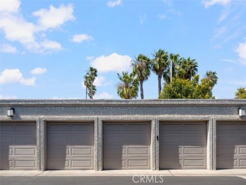 4822  Tiara  104  Drive, Huntington Beach, CA