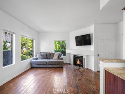 4822  Tiara  104  Drive, Huntington Beach, CA