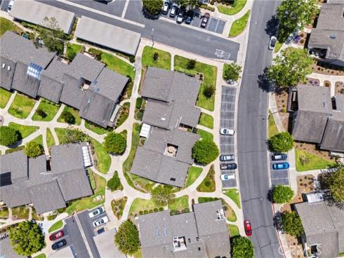 8686 Merced 1007B Circle, Huntington Beach, CA