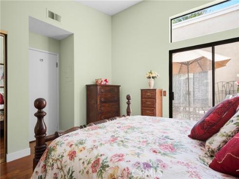 8686 Merced 1007B Circle, Huntington Beach, CA