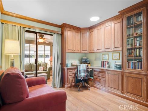 8686 Merced 1007B Circle, Huntington Beach, CA