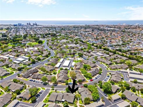 8686 Merced 1007B Circle, Huntington Beach, CA