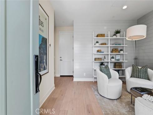 19071  Main  113  Street, Huntington Beach, CA