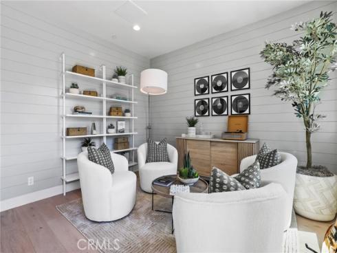 19071  Main  113  Street, Huntington Beach, CA