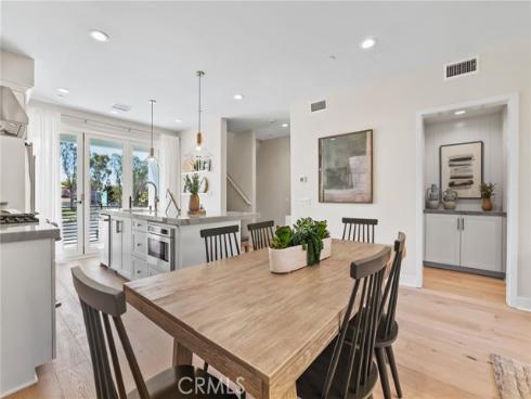 19071  Main  113  Street, Huntington Beach, CA