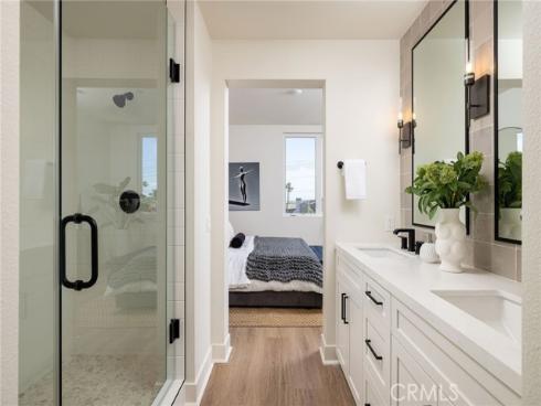 414  Main  430  Street, Huntington Beach, CA