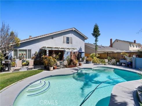 8582 Salt Lake Drive, Huntington Beach, CA