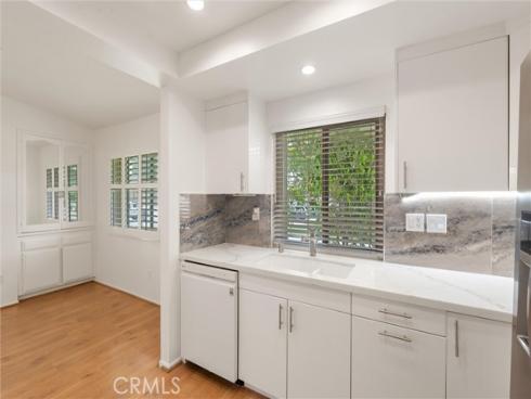 8877 Tulare 312D Drive, Huntington Beach, CA