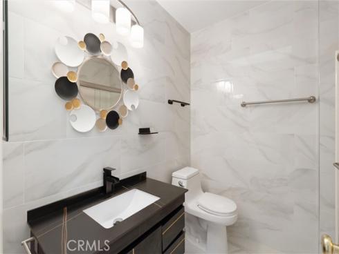 8877 Tulare 312D Drive, Huntington Beach, CA