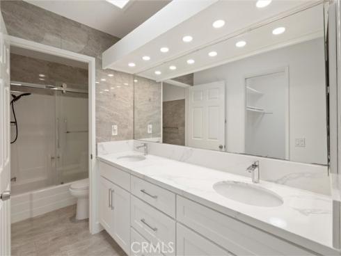 8877 Tulare 312D Drive, Huntington Beach, CA