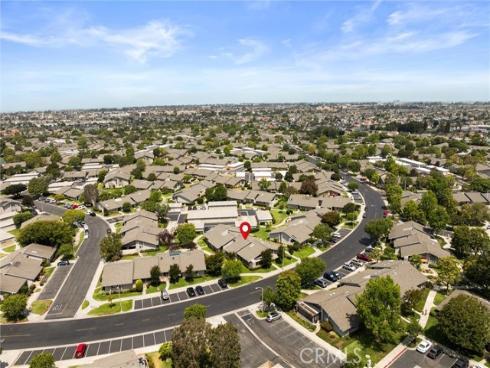 8877 Tulare 312D Drive, Huntington Beach, CA