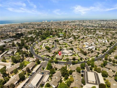 8877 Tulare 312D Drive, Huntington Beach, CA