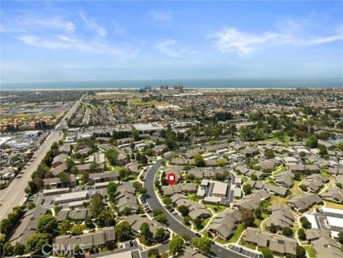 8877 Tulare 312D Drive, Huntington Beach, CA
