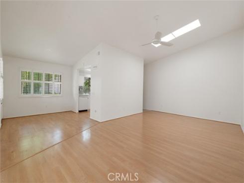 8877 Tulare 312D Drive, Huntington Beach, CA