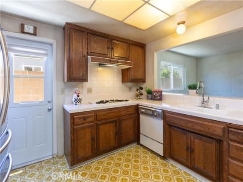 15011 Rice Circle, Huntington Beach, CA