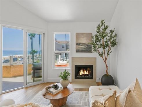 2000  Pacific Coast Highway  313 , Huntington Beach, CA