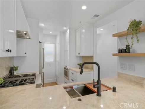 2000  Pacific Coast Highway  313 , Huntington Beach, CA