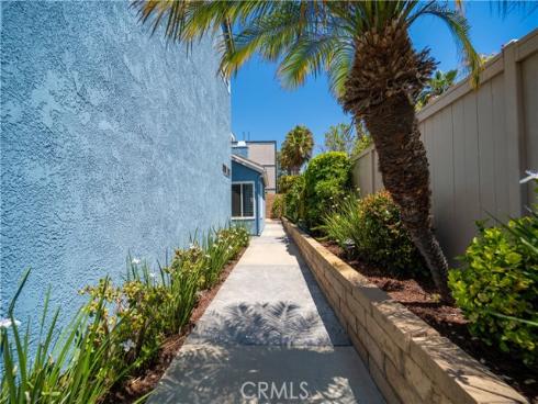 811 Oceanhill Drive, Huntington Beach, CA