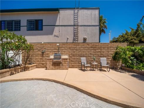811 Oceanhill Drive, Huntington Beach, CA