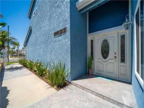 811 Oceanhill Drive, Huntington Beach, CA