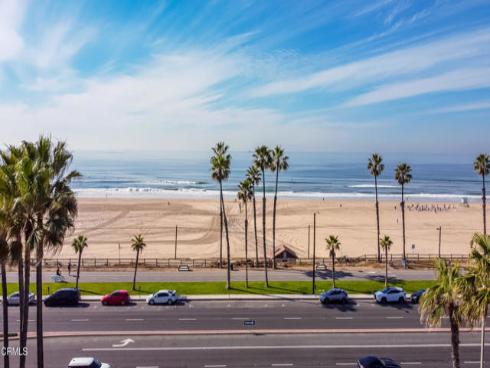 1200 Pacific Coast 108 Highway, Huntington Beach, CA